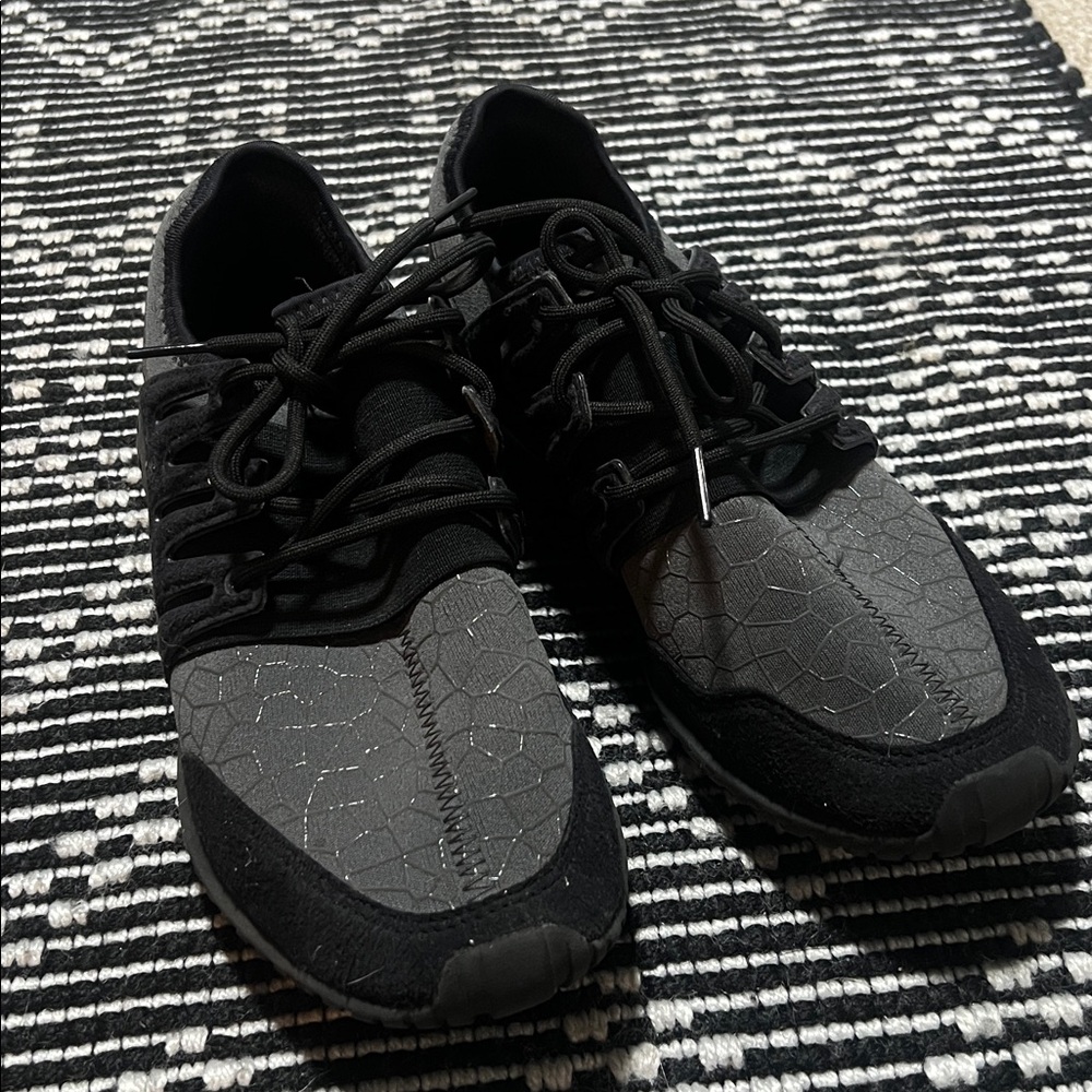 Adidas tubular size 7 - Picture 4 of 6